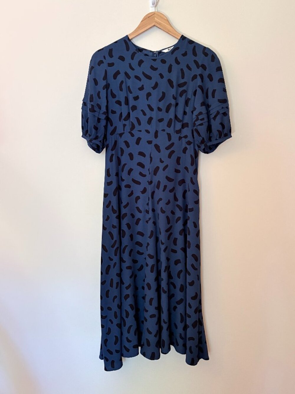 UNIQLO : C Navy Abstract Print Puff Sleeve Midi Dress Size S